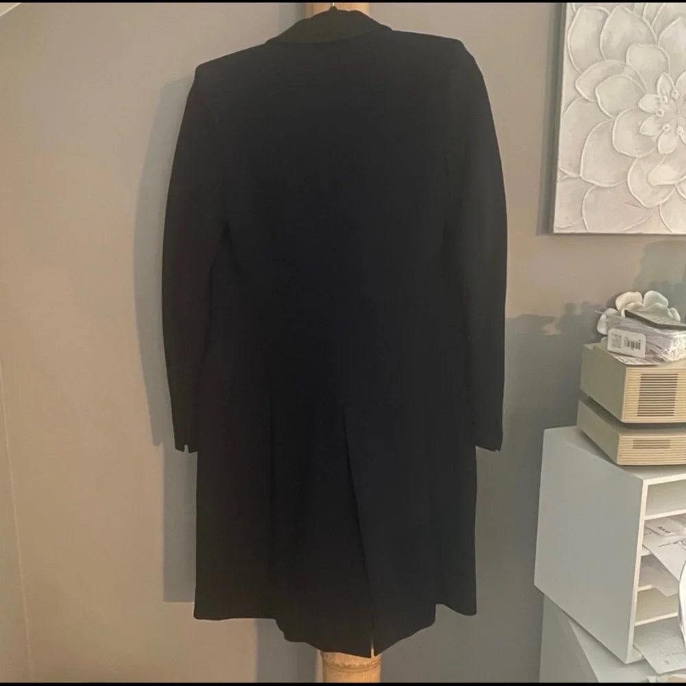 Emilio Pucci Long navy evening coat. - Picture 2 of 2